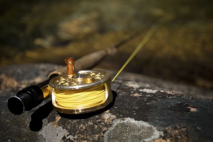 why use yellow fishing line why use yellow fishing line